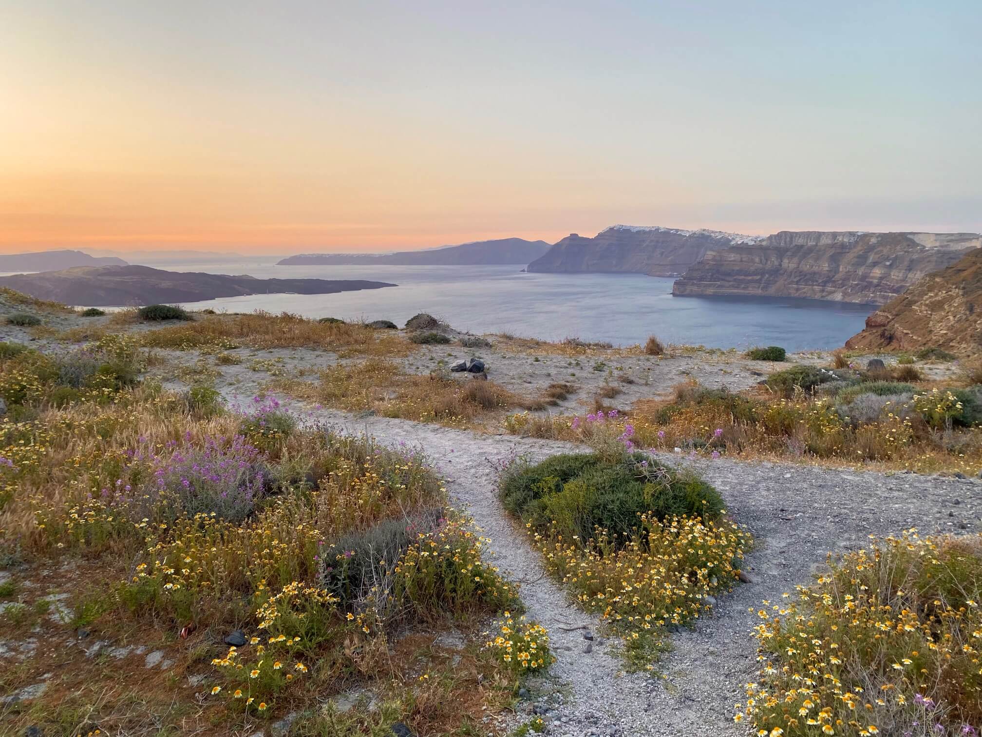 9 Hiking Trails to Discover Santorini
